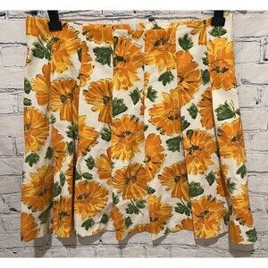 Vintage United Colors Of Benetton Pleated White & Yellow Floral Skirt  48/XXL